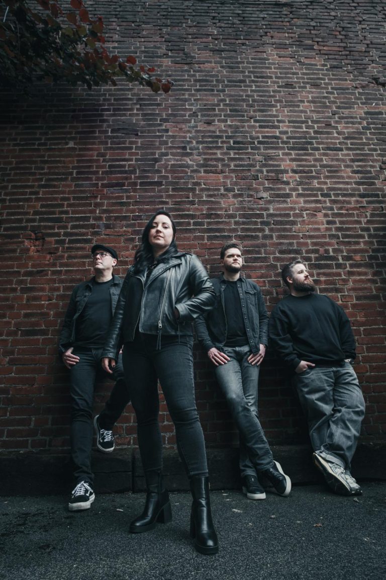 Emma Bricks - Bandfoto